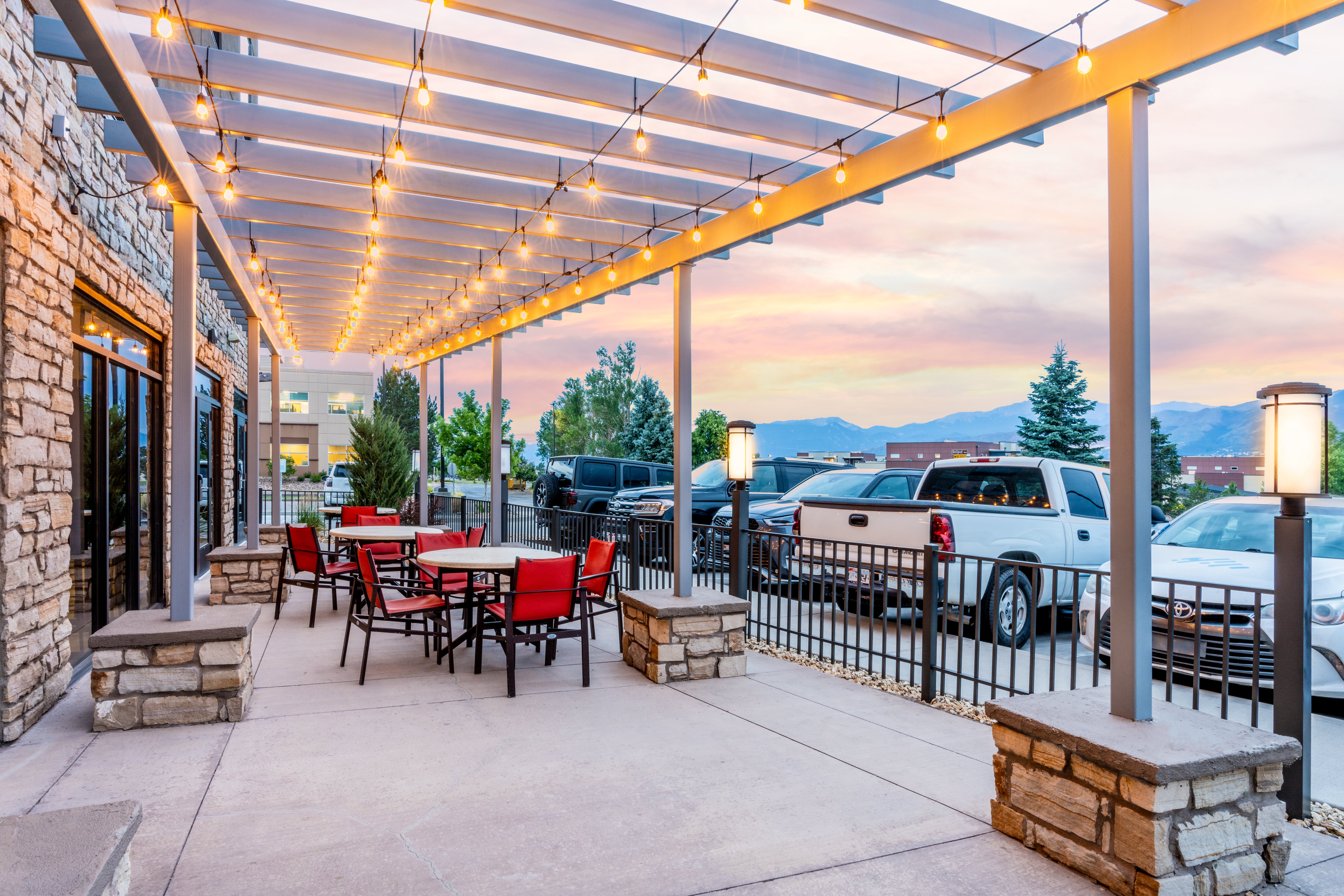 holiday inn express and suites colorado springs afa northgate