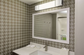 home2 suites by hilton louisville airport expo center ky