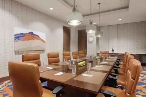 embassy suites by hilton south jordan salt lake city