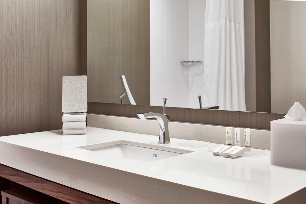 courtyard by marriott minneapolis west