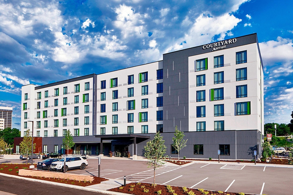 courtyard by marriott minneapolis west