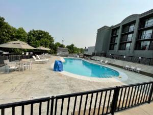 country inn and suites by radisson erlanger cincinnati south