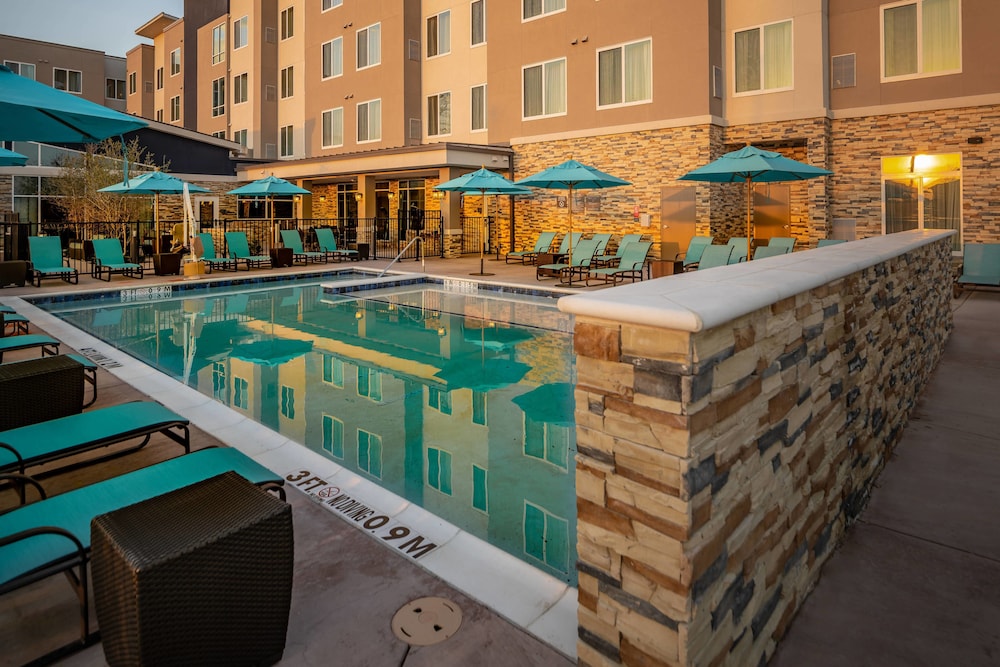 residence inn by marriott dallas at the canyon