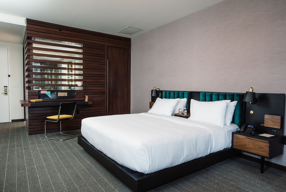 fairlane hotel