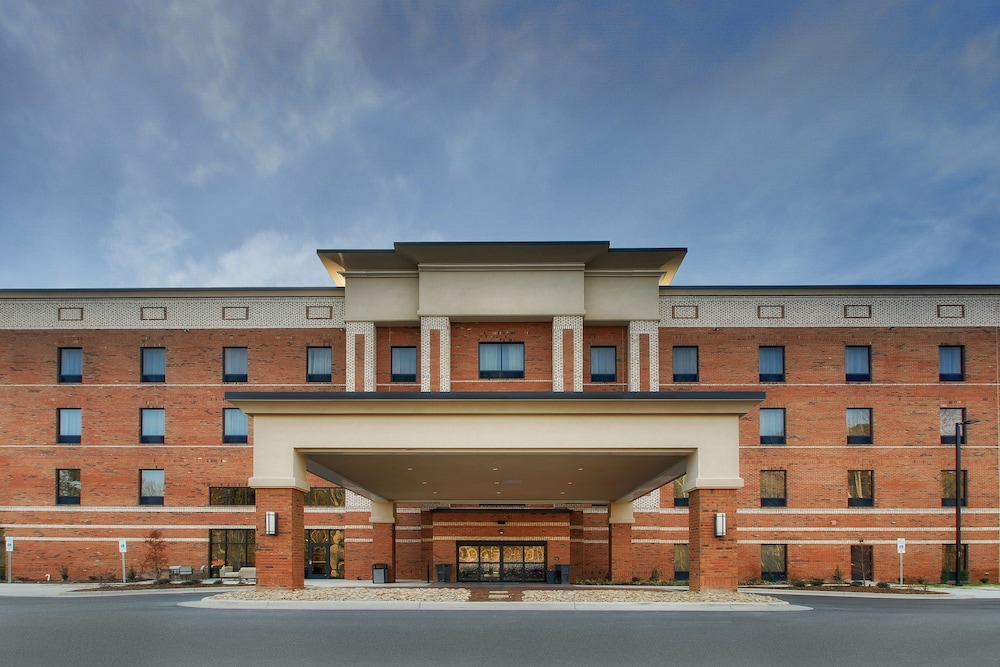 hampton inn and suites knightdale raleigh