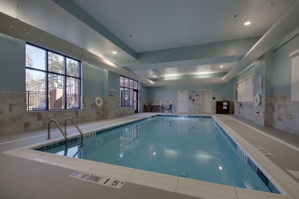 hampton inn and suites knightdale raleigh