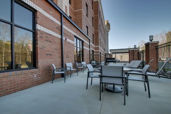 hampton inn and suites knightdale raleigh