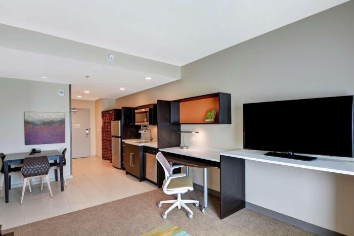 home2 suites by hilton las vegas strip south