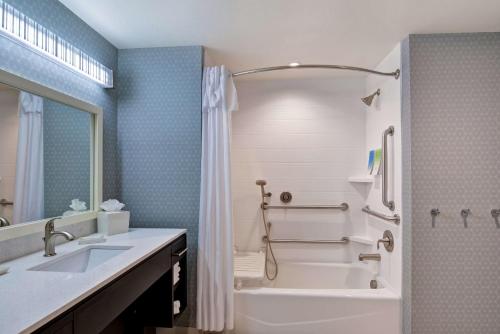 home2 suites by hilton las vegas strip south