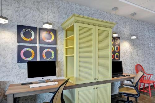 home2 suites by hilton las vegas strip south