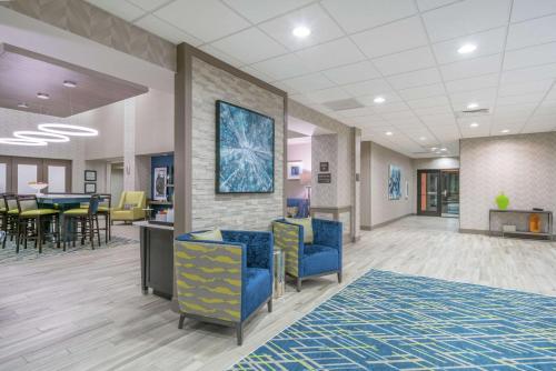 hampton inn and suites glenarden washington dc