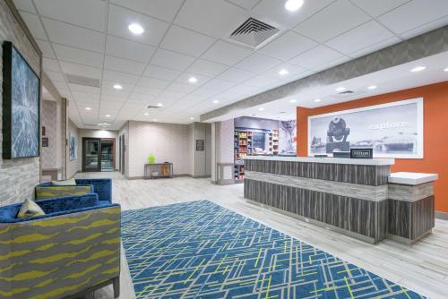 hampton inn and suites glenarden washington dc