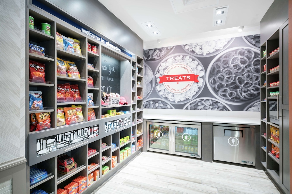 hampton inn and suites glenarden washington dc