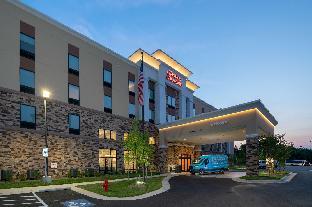 hampton inn and suites glenarden washington dc