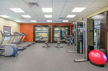 hampton inn and suites glenarden washington dc