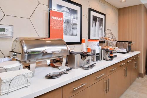 hampton inn and suites st paul oakdale woodbury