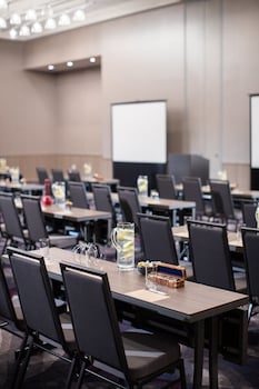 renaissance columbus westerville polaris hotel