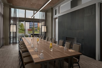 renaissance columbus westerville polaris hotel