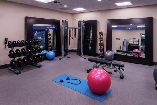 hampton inn and suites atlanta marietta