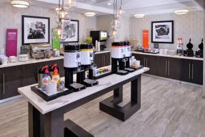 hampton inn and suites atlanta marietta