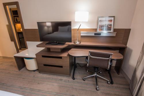 fairfield inn and suites by marriott huntsville