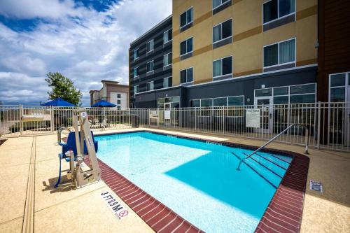 fairfield inn and suites by marriott huntsville