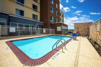 fairfield inn and suites by marriott huntsville