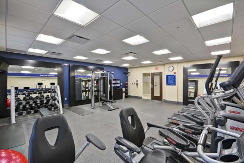 hampton inn livonia detroit