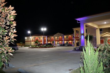 Scottish Inn & Suites - Iah Airport,Humble>>Downtown Houston,3 star