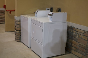 Scottish Inn & Suites - Iah Airport,Humble>>Downtown Houston,3 star