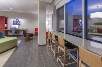 home2 suites by hilton kansas city downtown