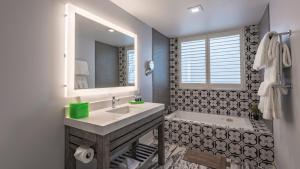 lexen hotel north hollywood