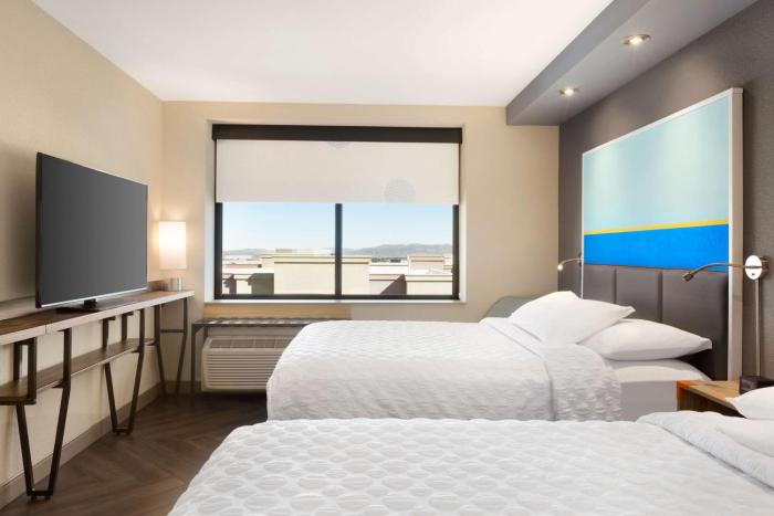 tru by hilton las vegas airport nv