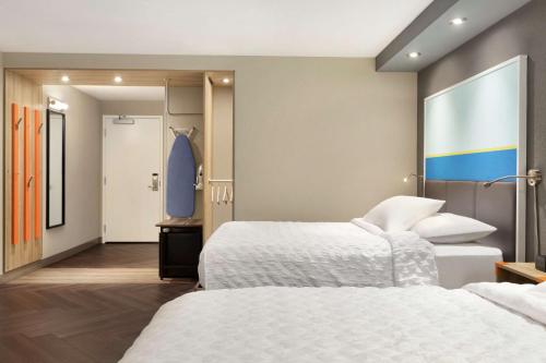 tru by hilton las vegas airport nv