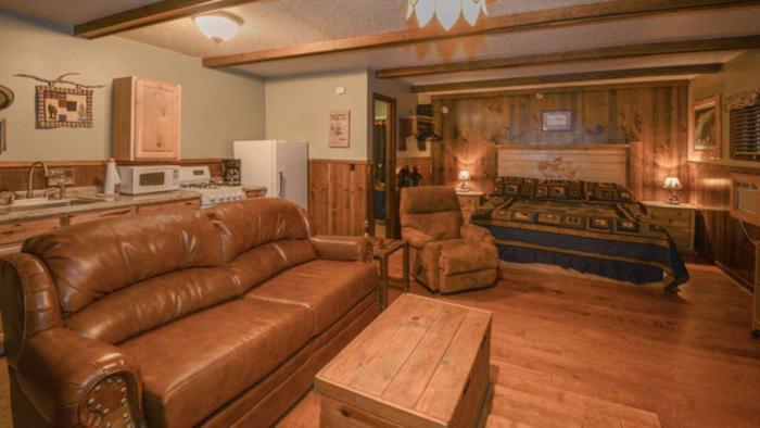 whispering pine cabins