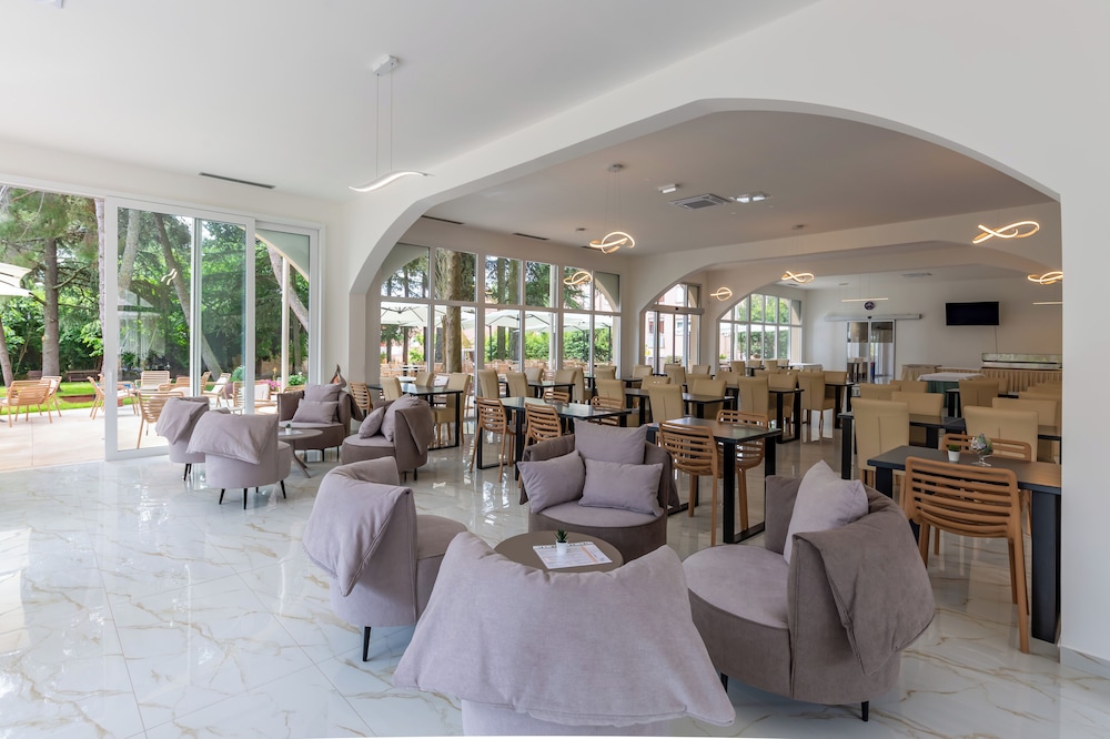 hotel emaus