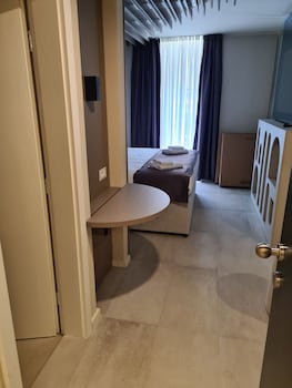 hotel emaus
