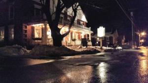 black lantern inn
