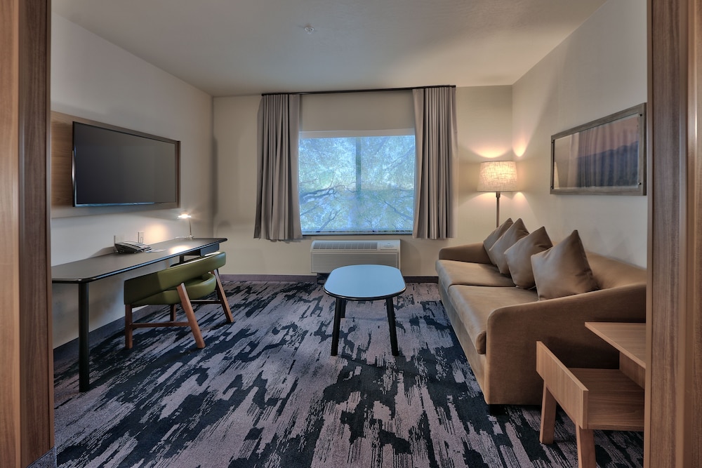 fairfield inn and suites by marriott albuquerque north