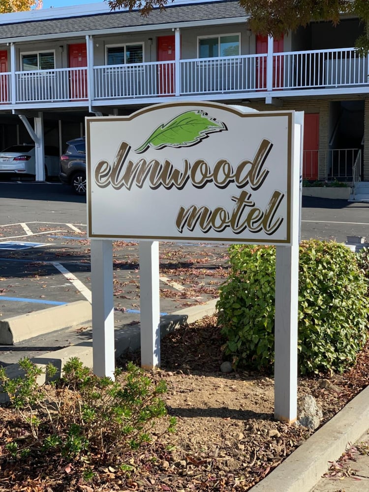 elmwood motel