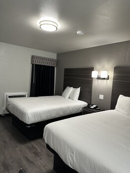 sleepy traveler motel