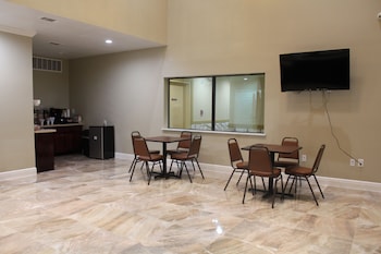 express inn and suites bush airport