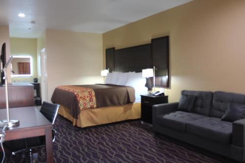 express inn and suites bush airport