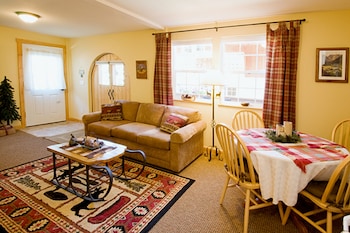 haus hanika adults only