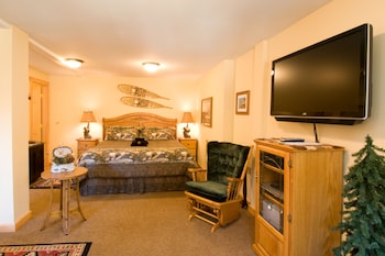 haus hanika adults only