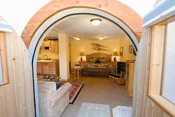 haus hanika adults only