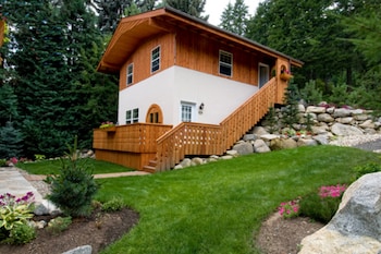 haus hanika adults only