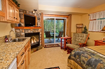 haus hanika adults only