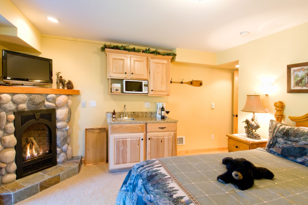 haus hanika adults only