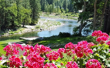 haus hanika adults only